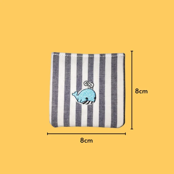 Small whale with water spout Iron-on Embroidery