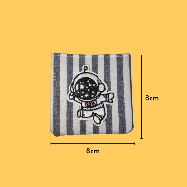 Waving astronaut Iron-on Embroidery