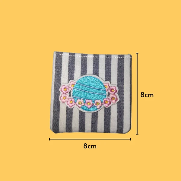 Blue Saturn with flower ring aesthetic Iron-on Embroidery